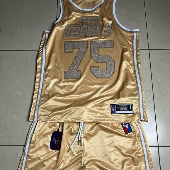 Avenue George v basketball set size Xl